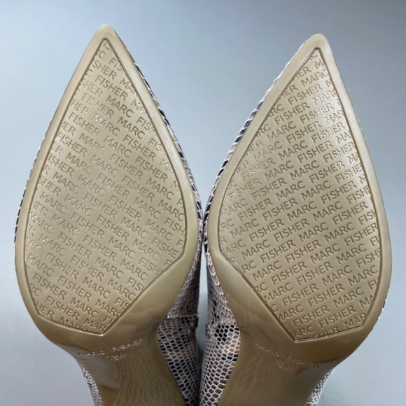 NEW Marc Fisher Boots Womens 7.5 brown snakeskin block heels ankle booties - Picture 8 of 13